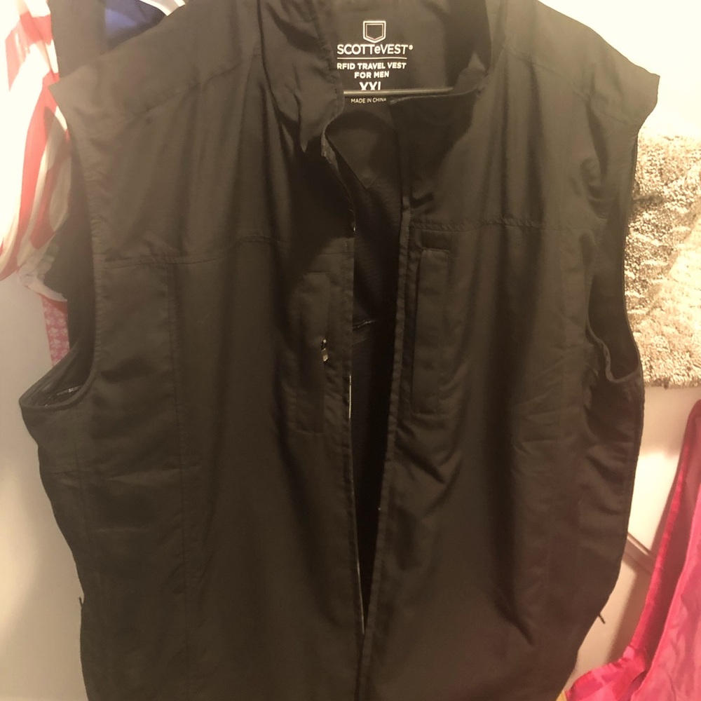 Scottevest RFID travel vest. Never used. Size XXL